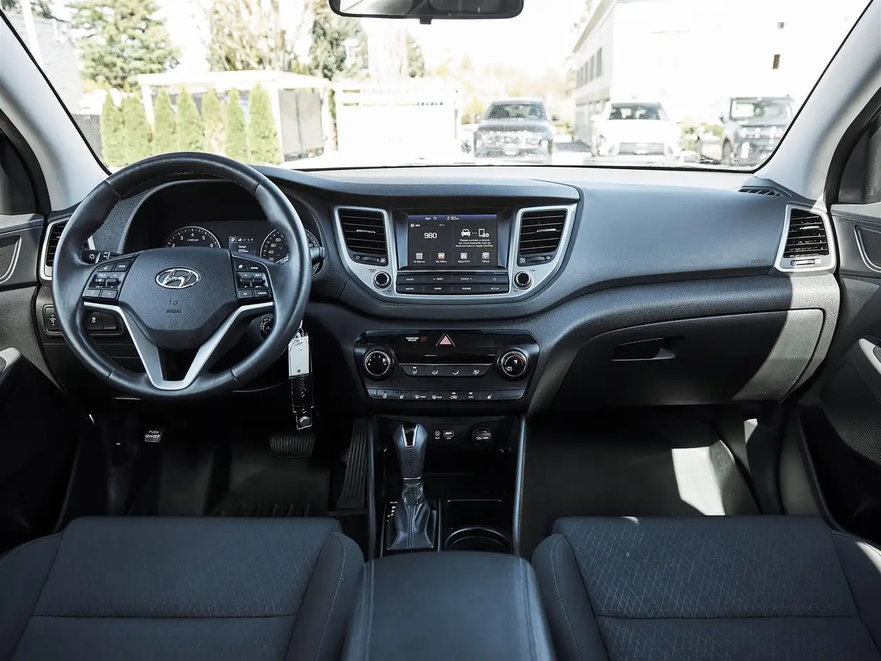 Hyundai TUCSON photo Hyundai TUCSON