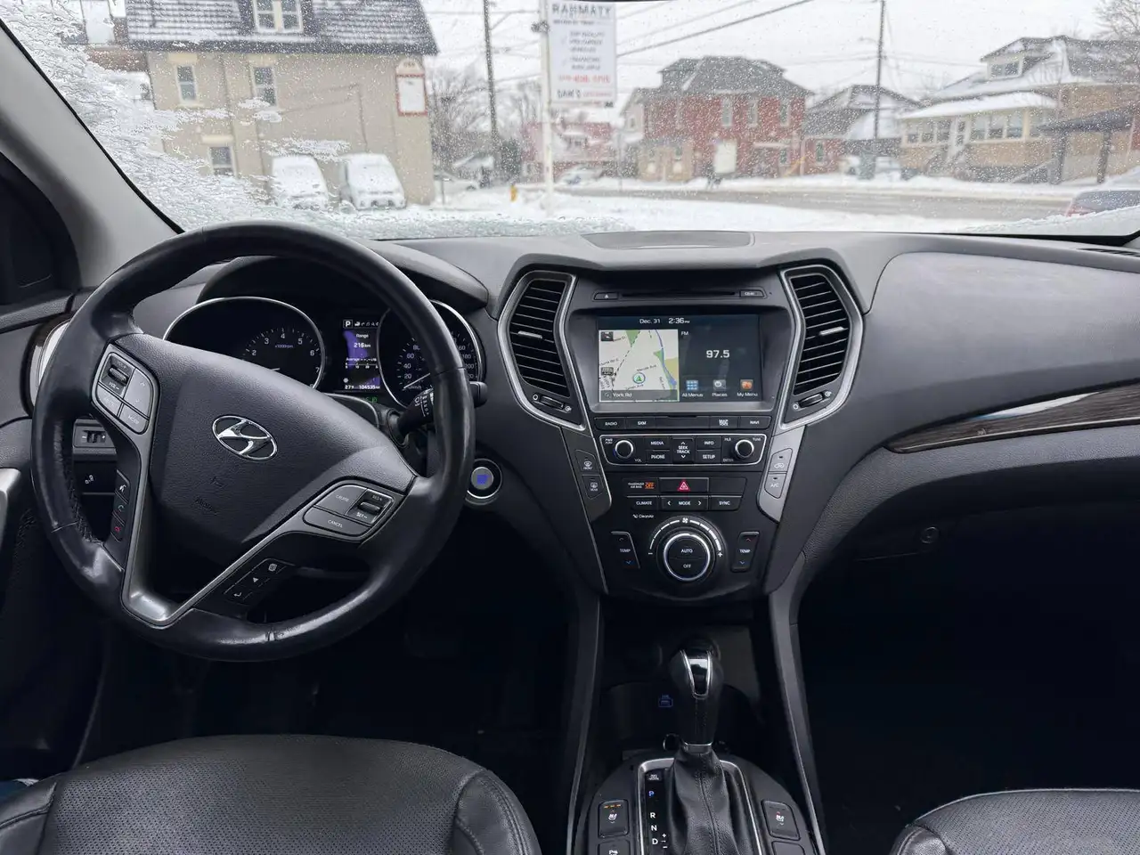 Hyundai SANTA FE снимка Hyundai SANTA FE