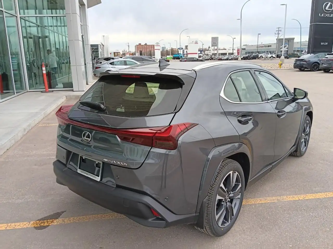 Lexus UX 300h снимка Lexus UX 300h