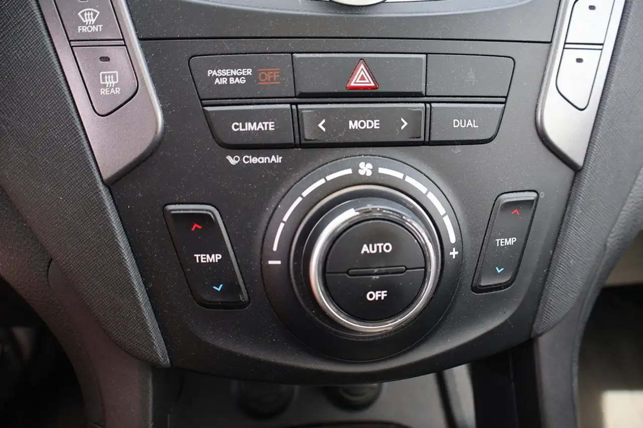 Hyundai SANTA FE снимка Hyundai SANTA FE