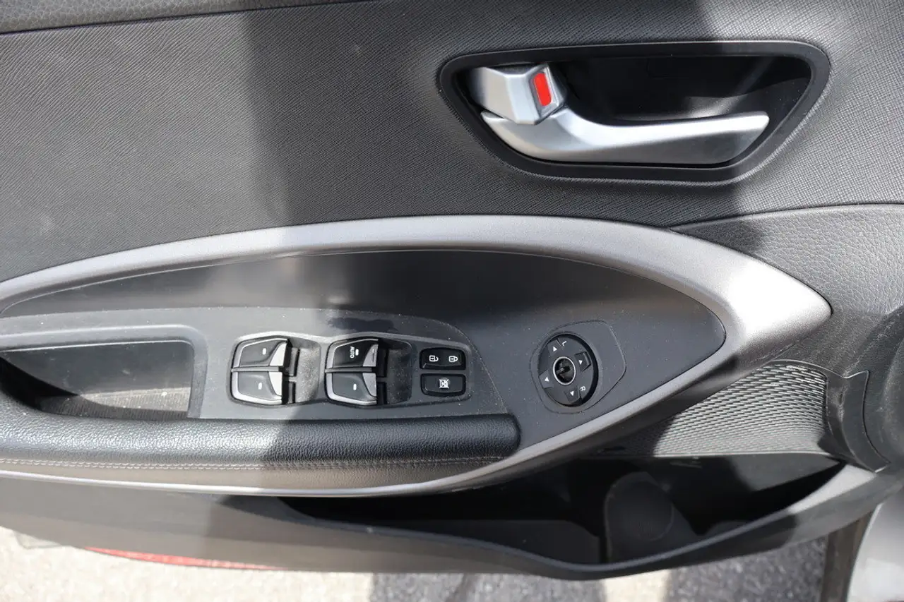 Hyundai SANTA FE снимка Hyundai SANTA FE