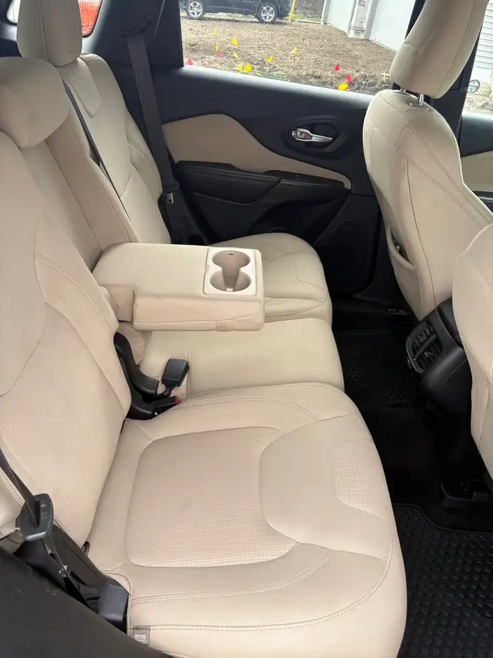 Jeep Cherokee fotografie Jeep Cherokee