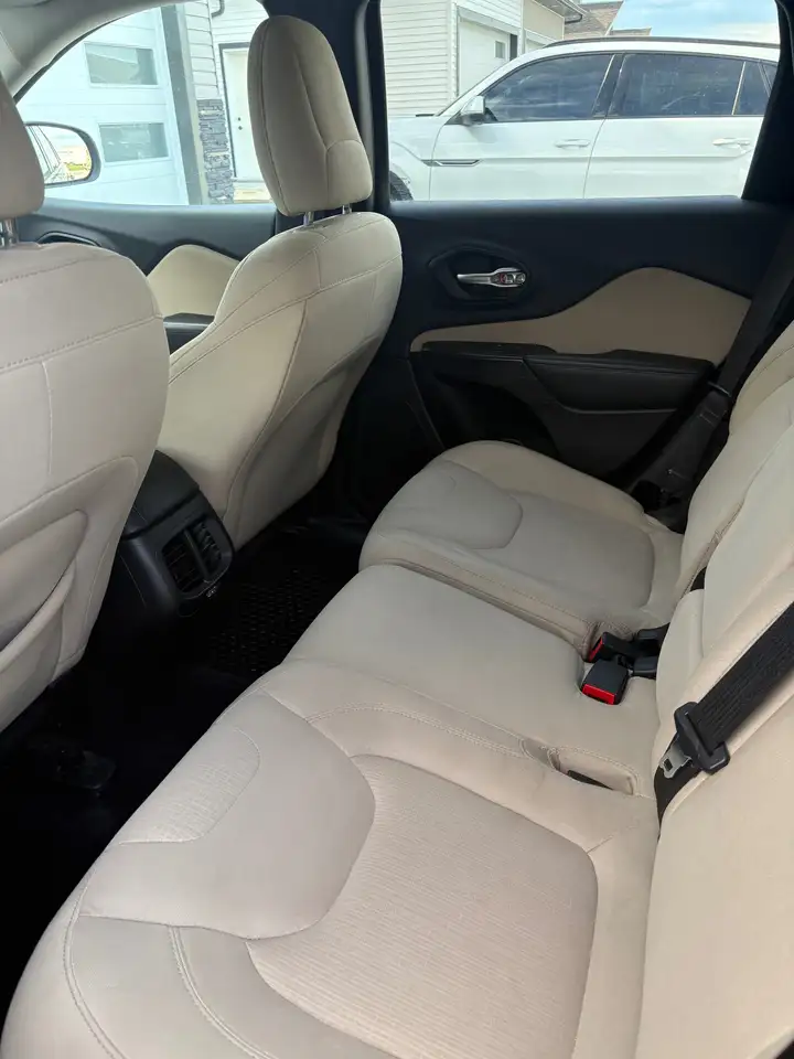 Jeep Cherokee fotografie Jeep Cherokee