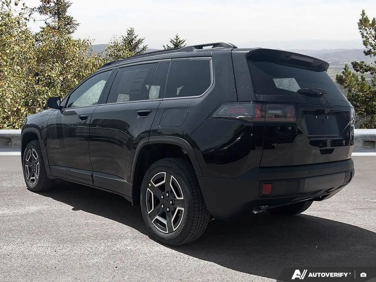 Jeep Cherokee photo Jeep Cherokee