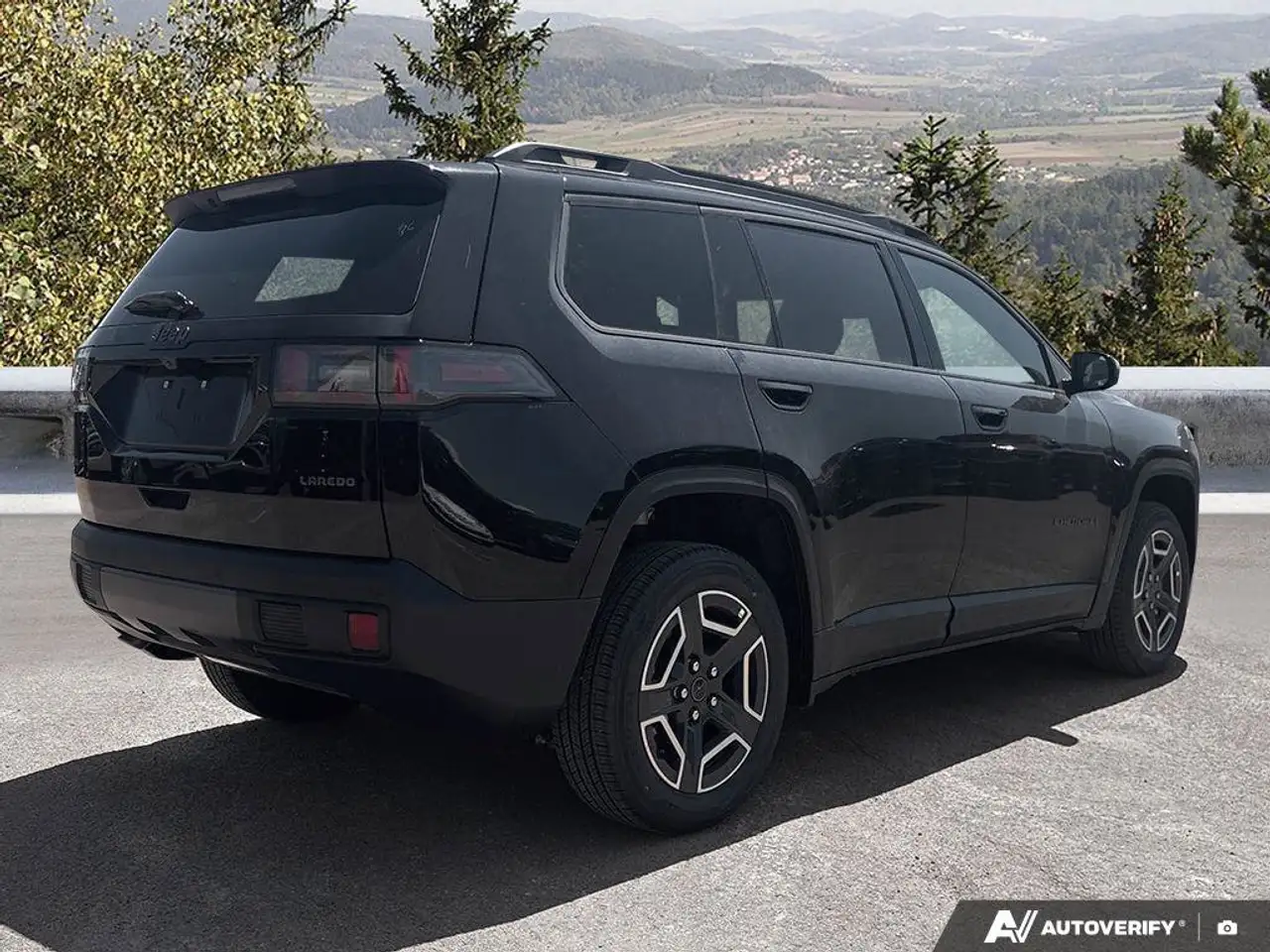 Jeep Cherokee photo Jeep Cherokee