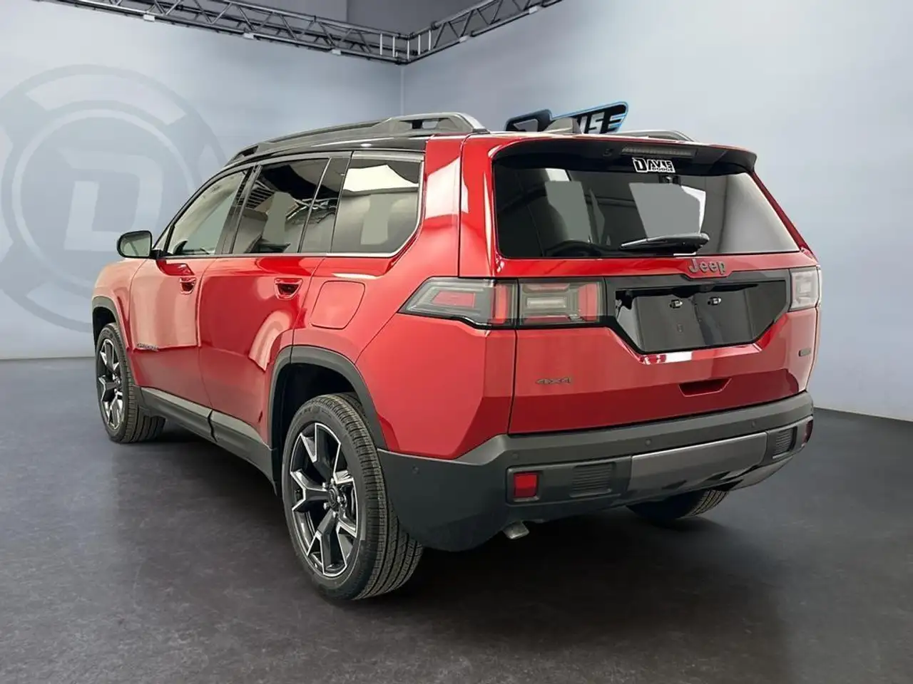 Jeep Cherokee снимка Jeep Cherokee