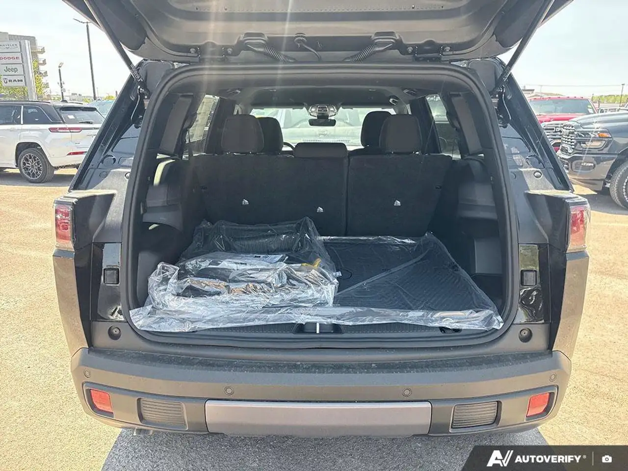 Jeep Cherokee photo Jeep Cherokee