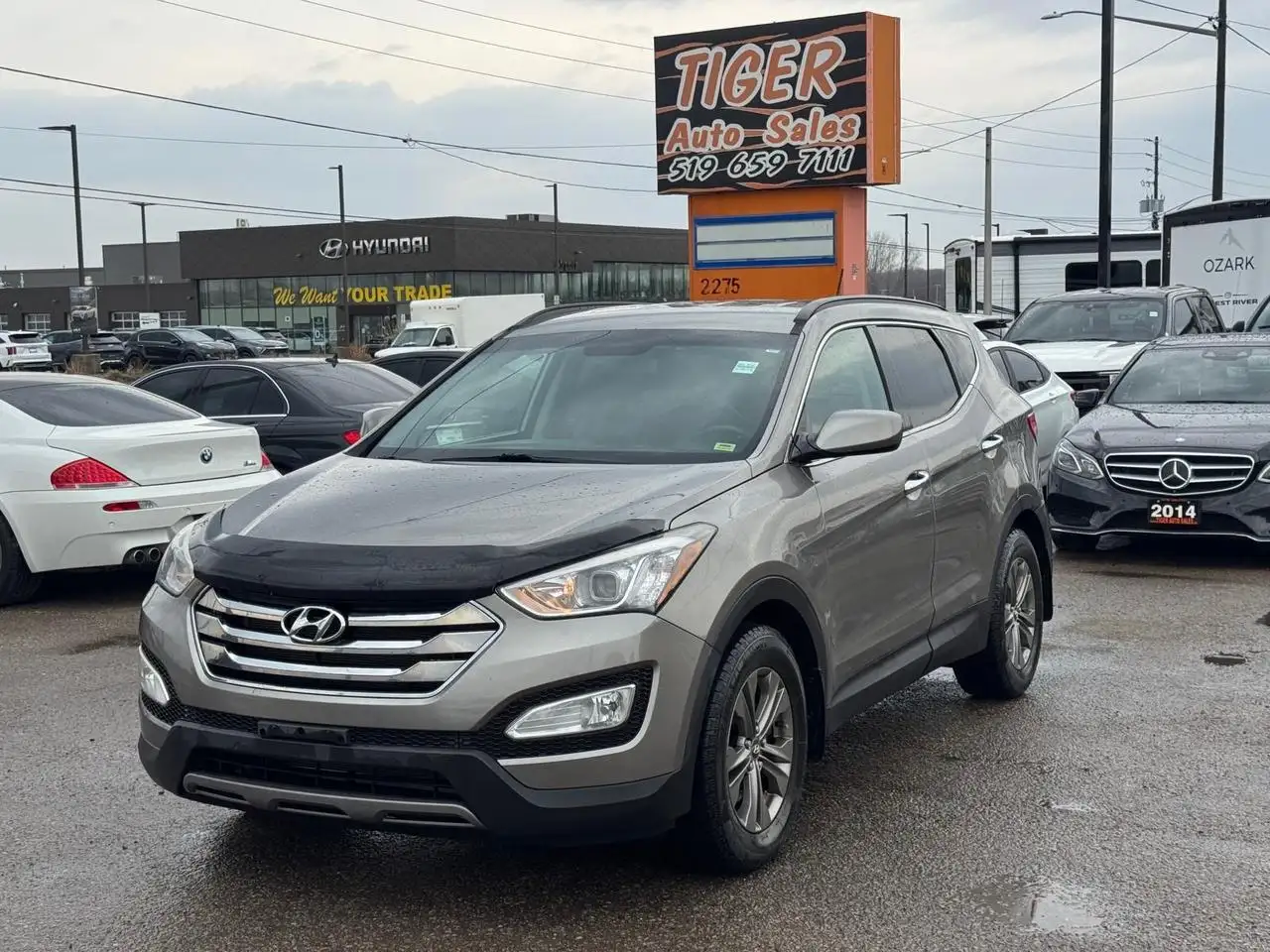 Hyundai SANTA FE photo Hyundai SANTA FE
