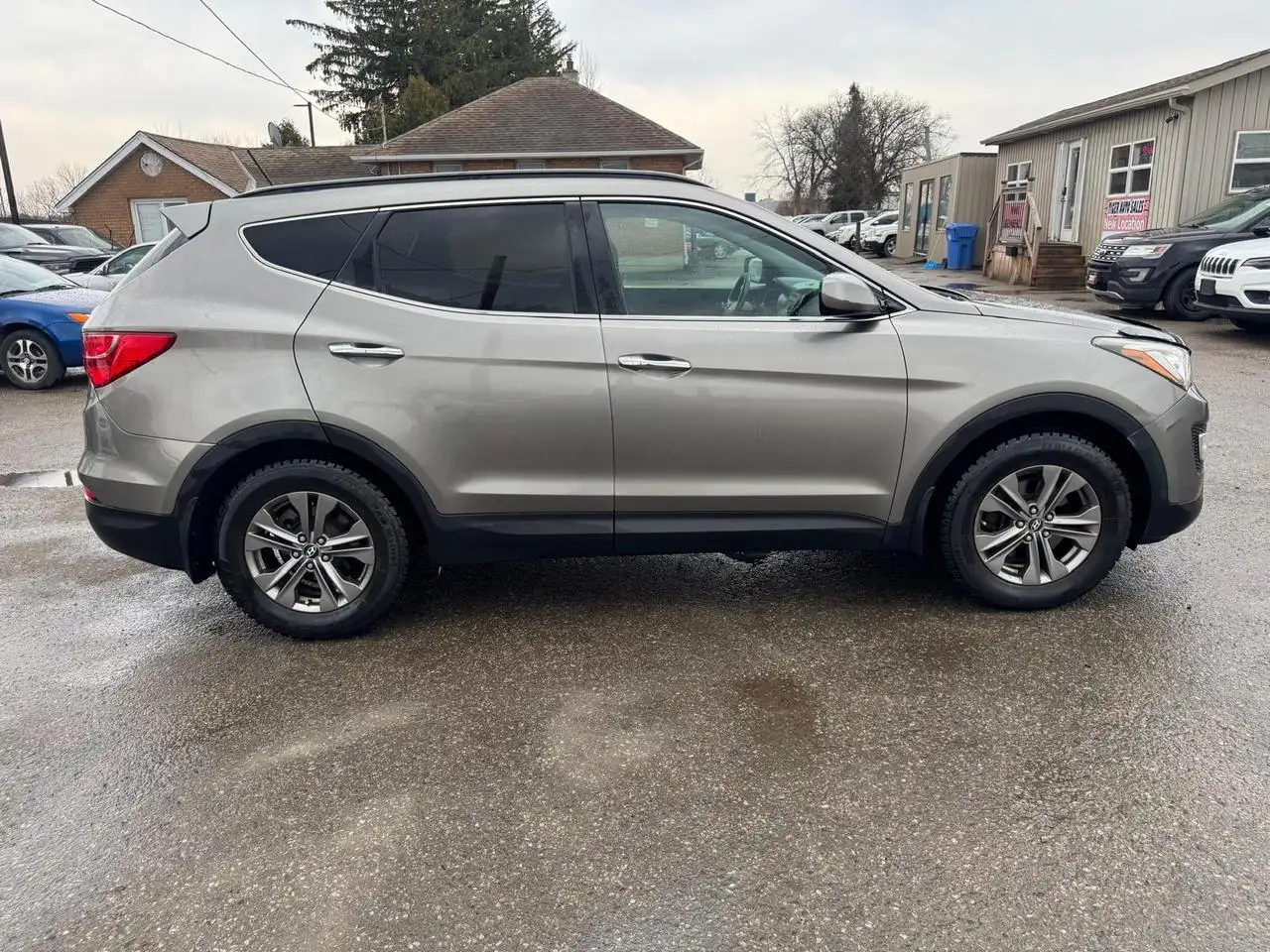 Hyundai SANTA FE photo Hyundai SANTA FE