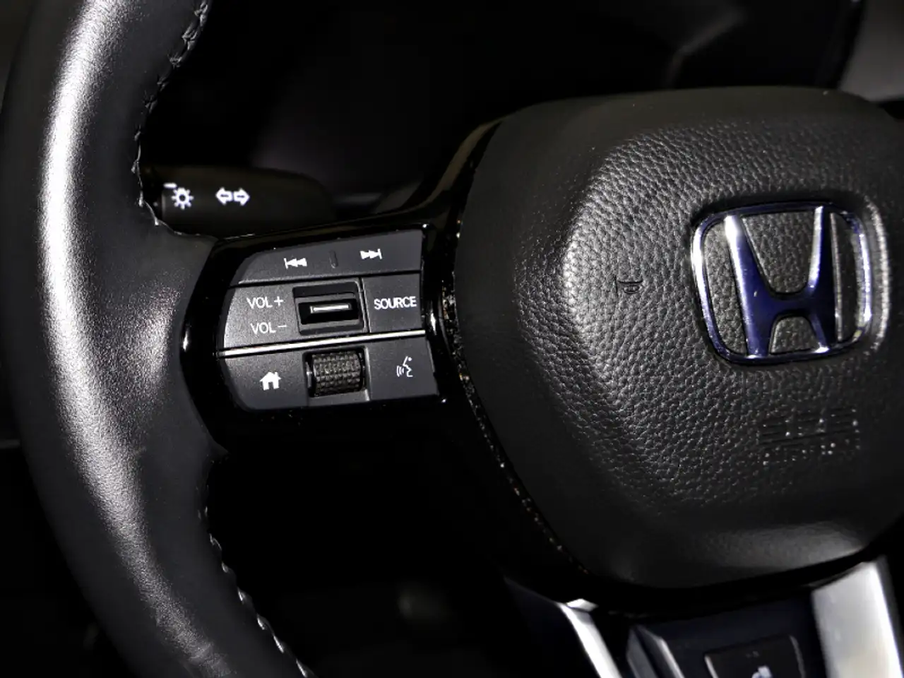 Honda CR-V photo Honda CR-V