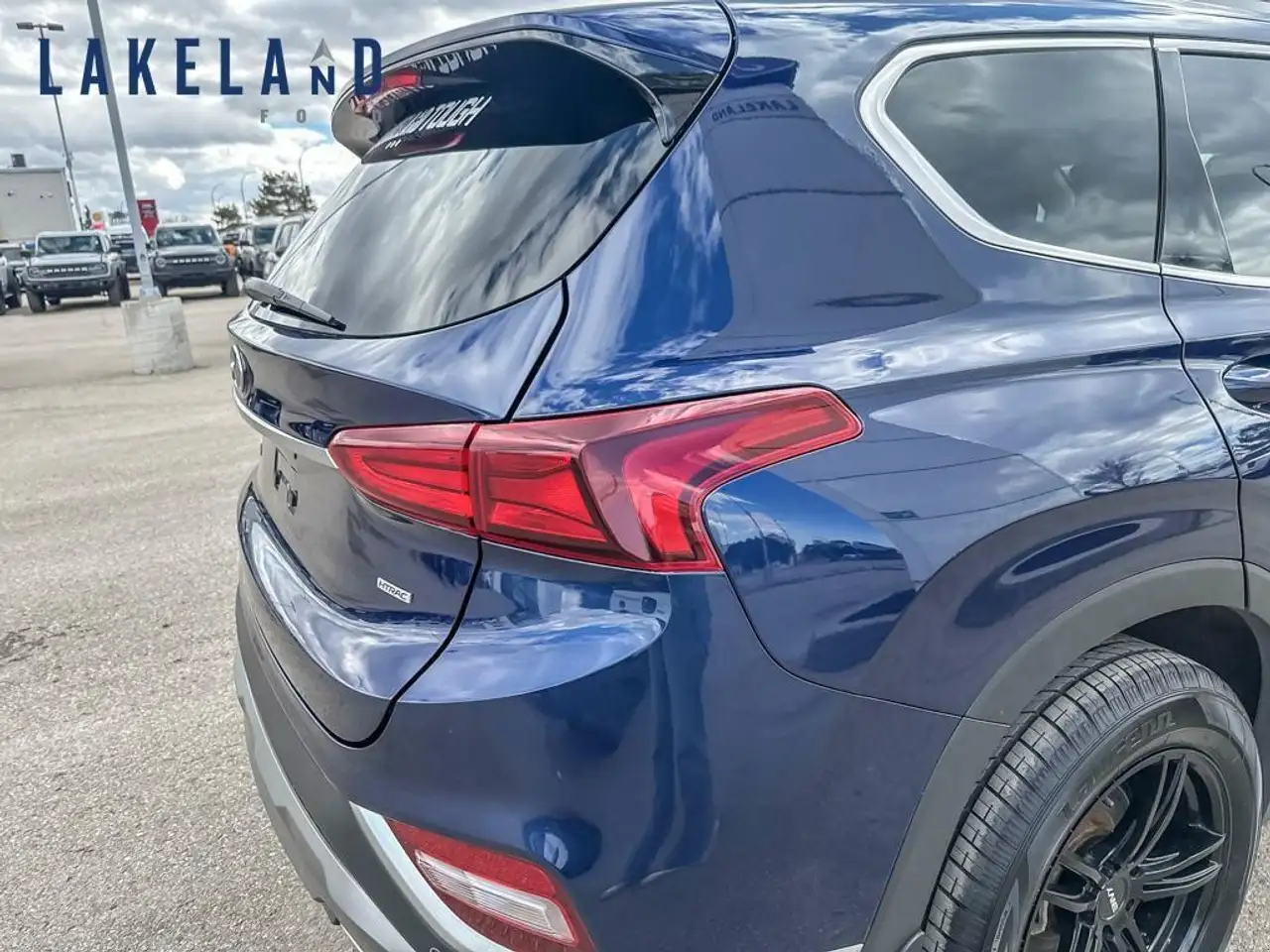 Hyundai SANTA FE снимка Hyundai SANTA FE