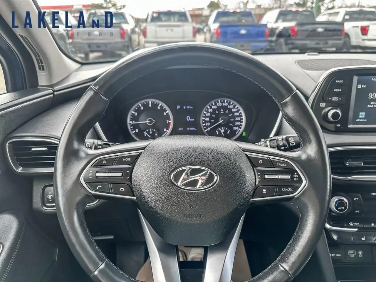 Hyundai SANTA FE снимка Hyundai SANTA FE