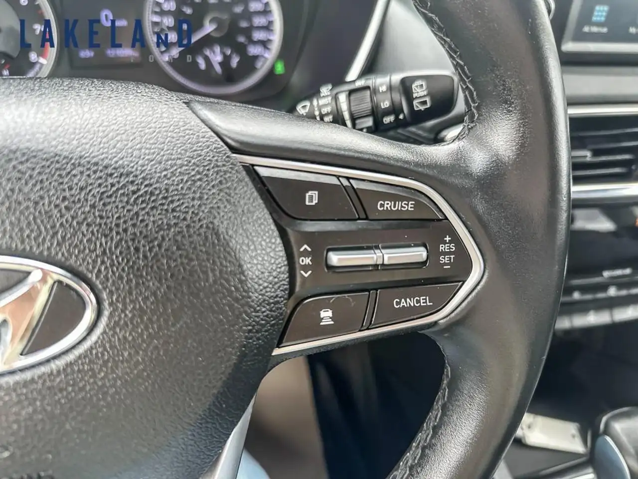 Hyundai SANTA FE снимка Hyundai SANTA FE