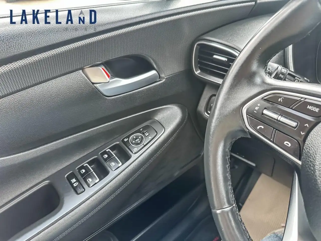 Hyundai SANTA FE снимка Hyundai SANTA FE