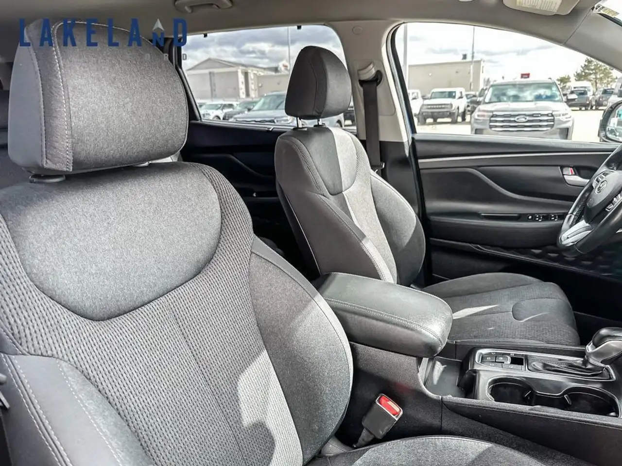 Hyundai SANTA FE снимка Hyundai SANTA FE