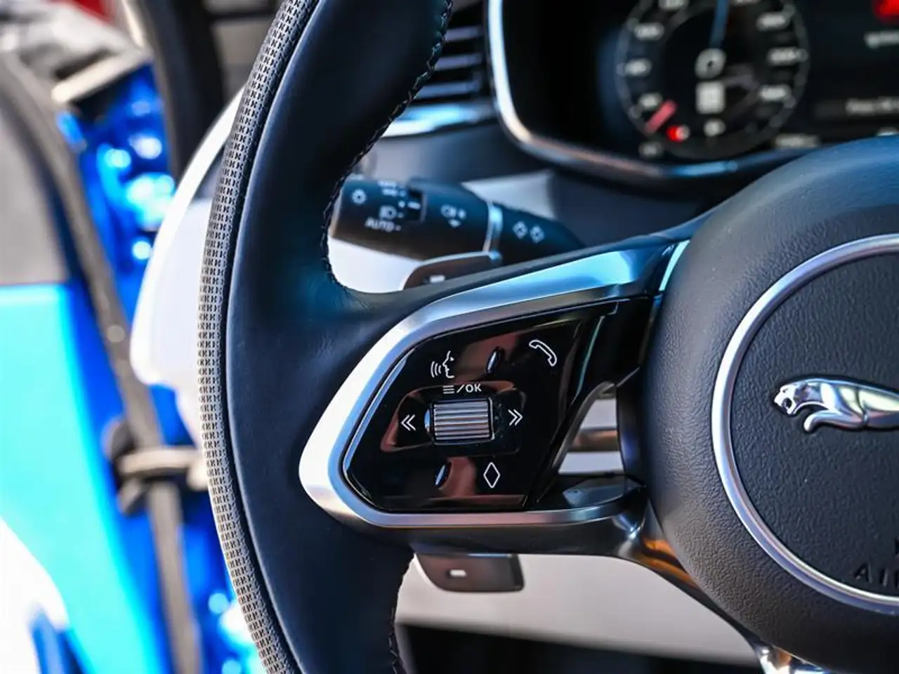 Jaguar F-Pace снимка Jaguar F-Pace