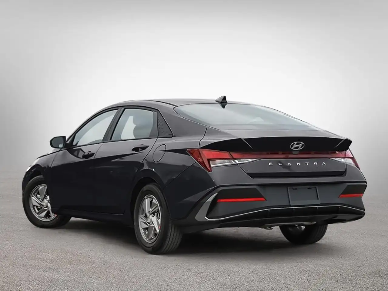 Hyundai ELANTRA photo Hyundai ELANTRA