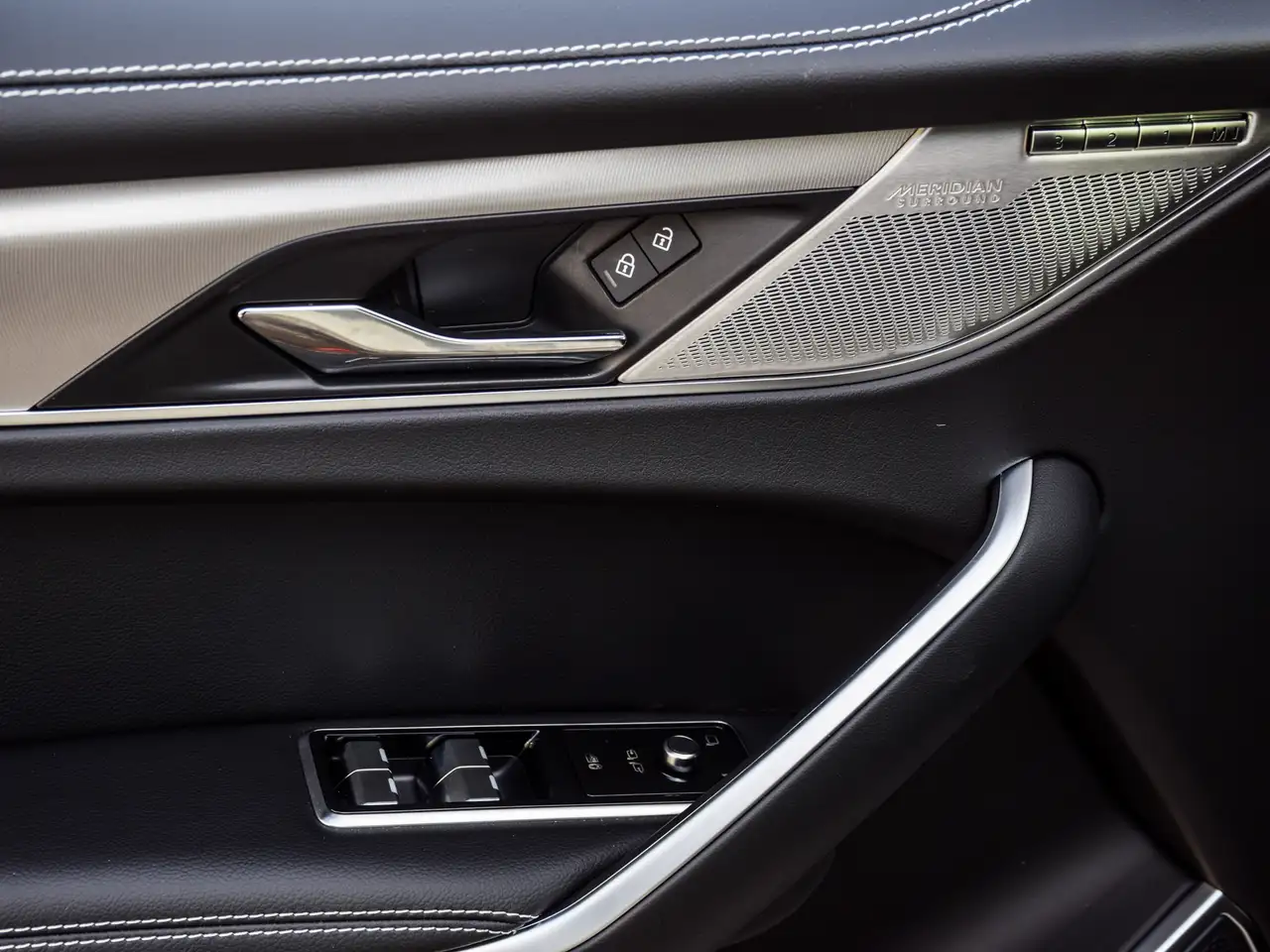 Jaguar F-Pace fotografie Jaguar F-Pace