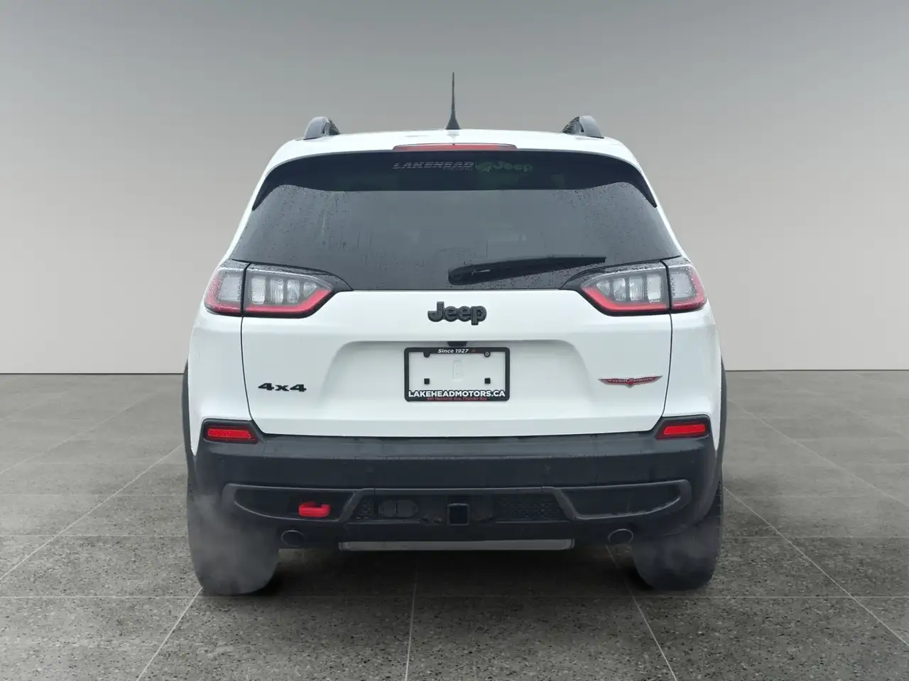 Jeep Cherokee снимка Jeep Cherokee