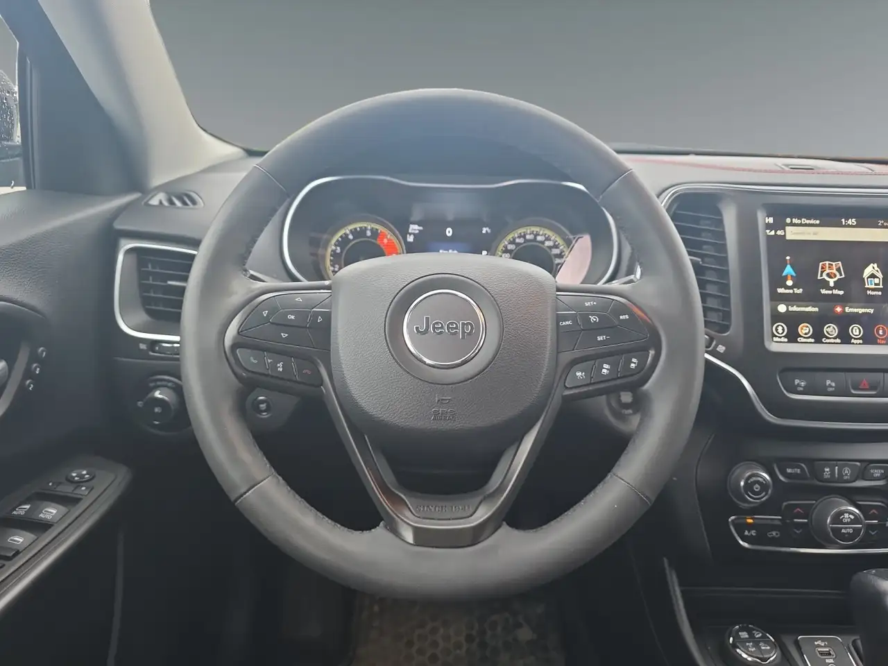 Jeep Cherokee снимка Jeep Cherokee