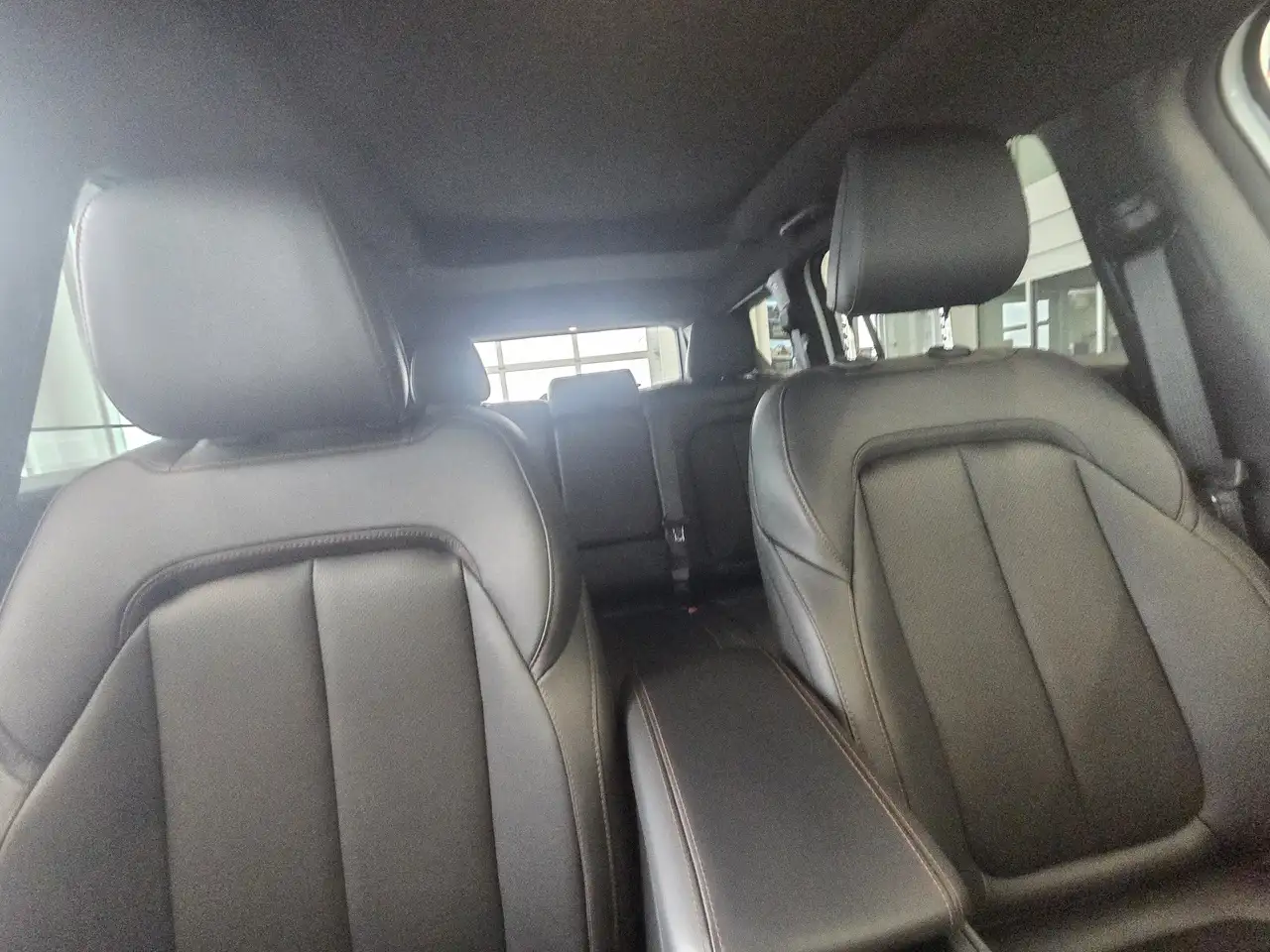 Jeep Cherokee photo Jeep Cherokee
