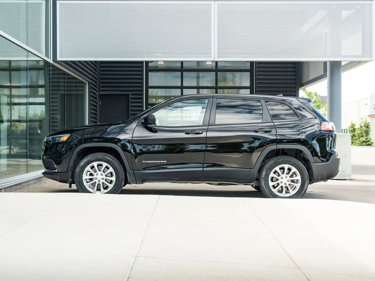Jeep Cherokee photo Jeep Cherokee