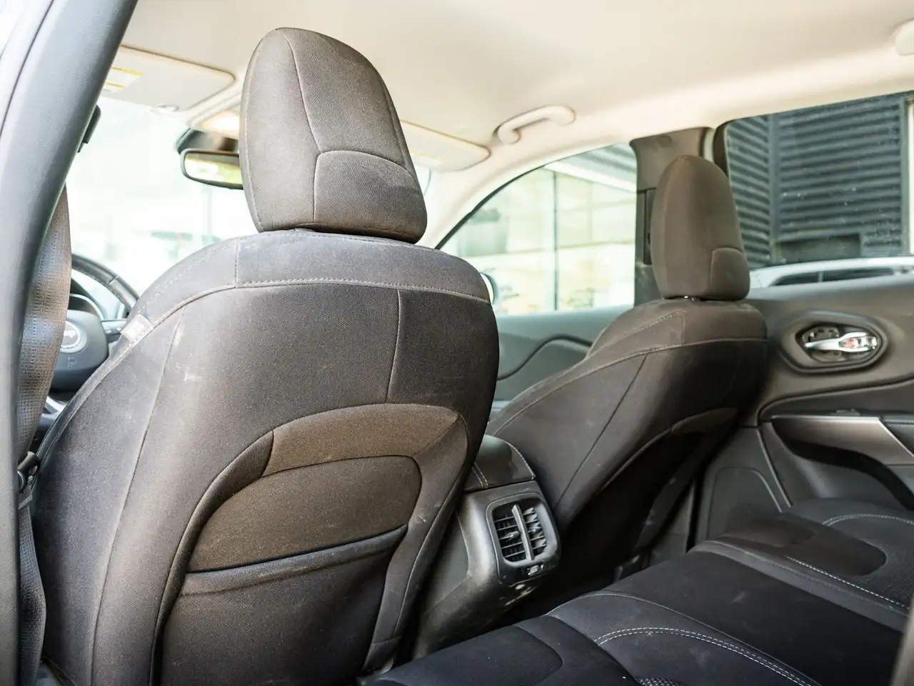 Jeep Cherokee photo Jeep Cherokee