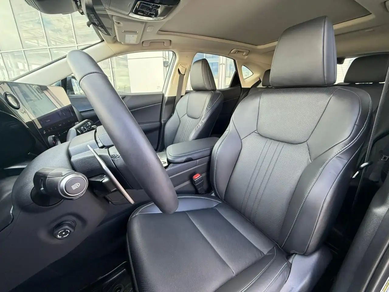 Lexus NX fotografie Lexus NX