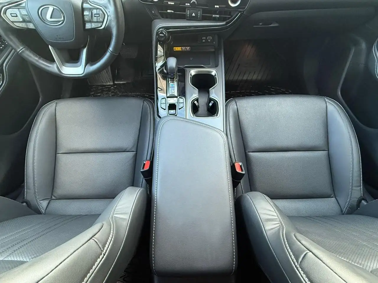 Lexus NX fotografie Lexus NX