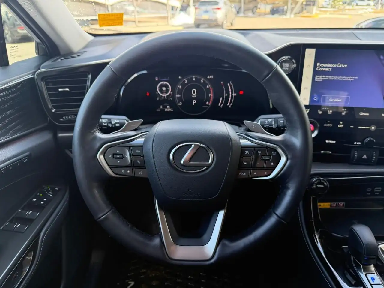 Lexus NX fotografie Lexus NX