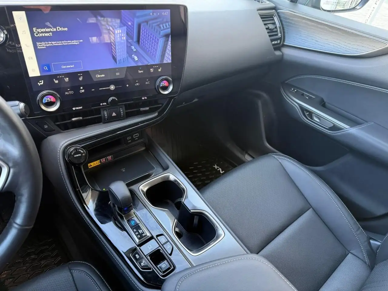 Lexus NX fotografie Lexus NX