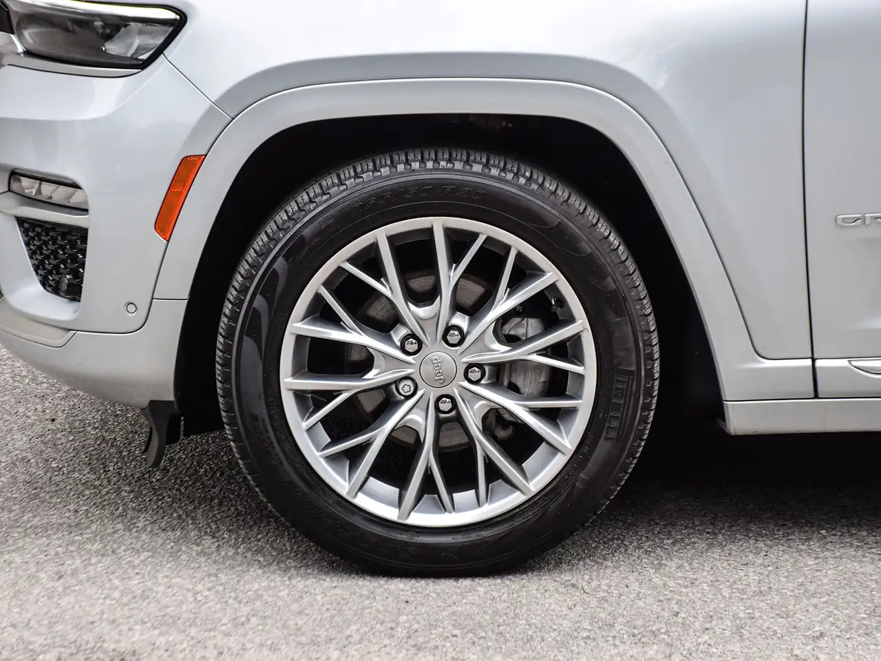 Jeep Grand Cherokee снимка Jeep Grand Cherokee
