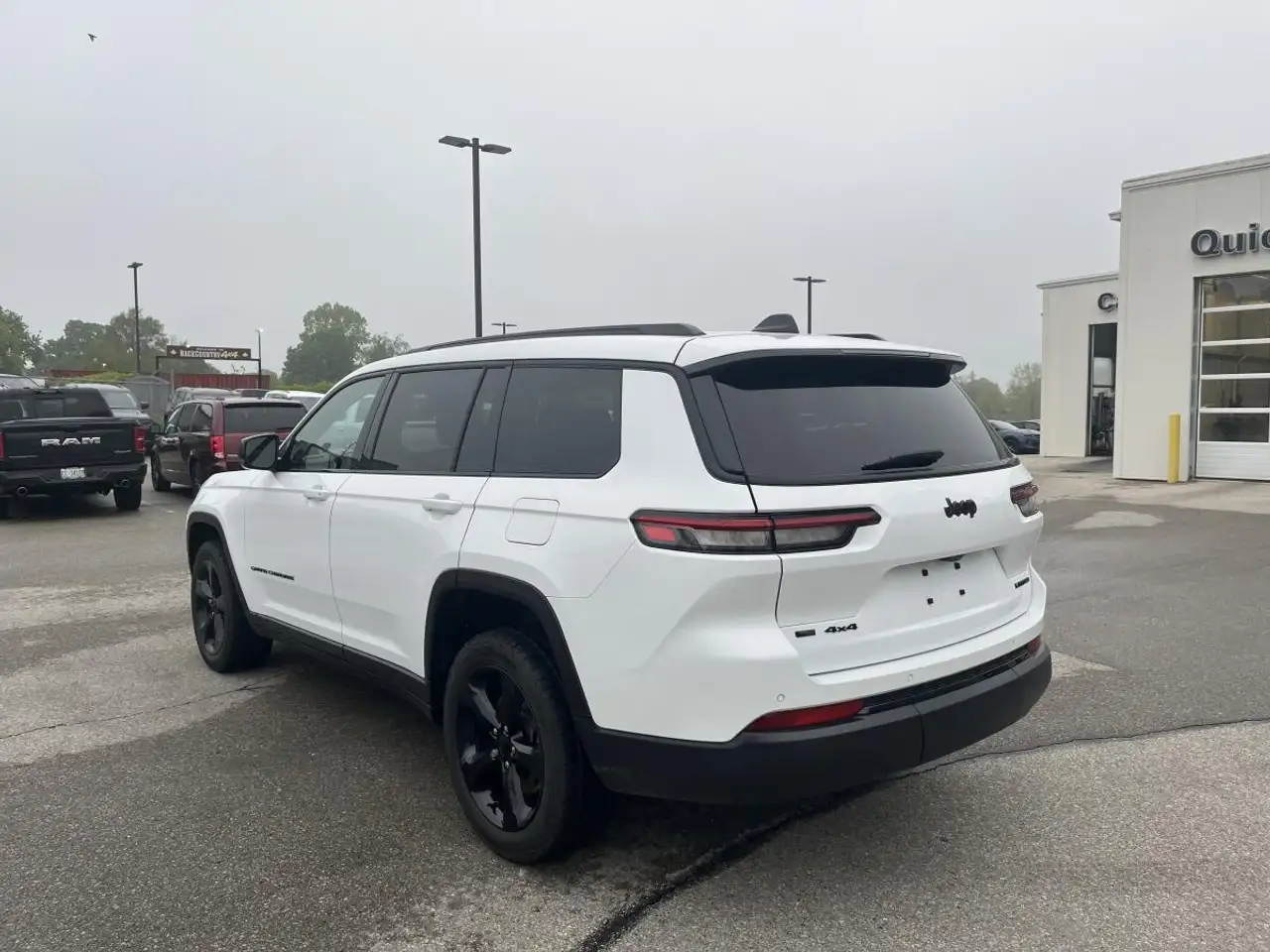 Jeep Grand Cherokee снимка Jeep Grand Cherokee
