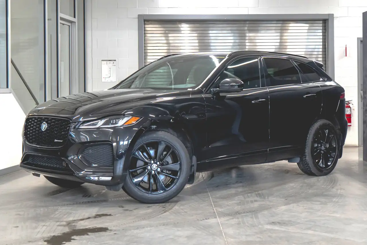 Jaguar F-Pace photo Jaguar F-Pace