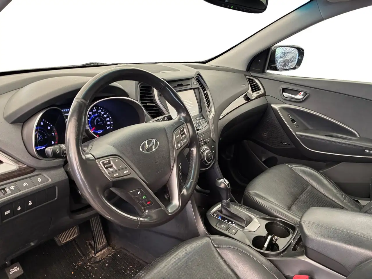 Hyundai SANTA FE снимка Hyundai SANTA FE