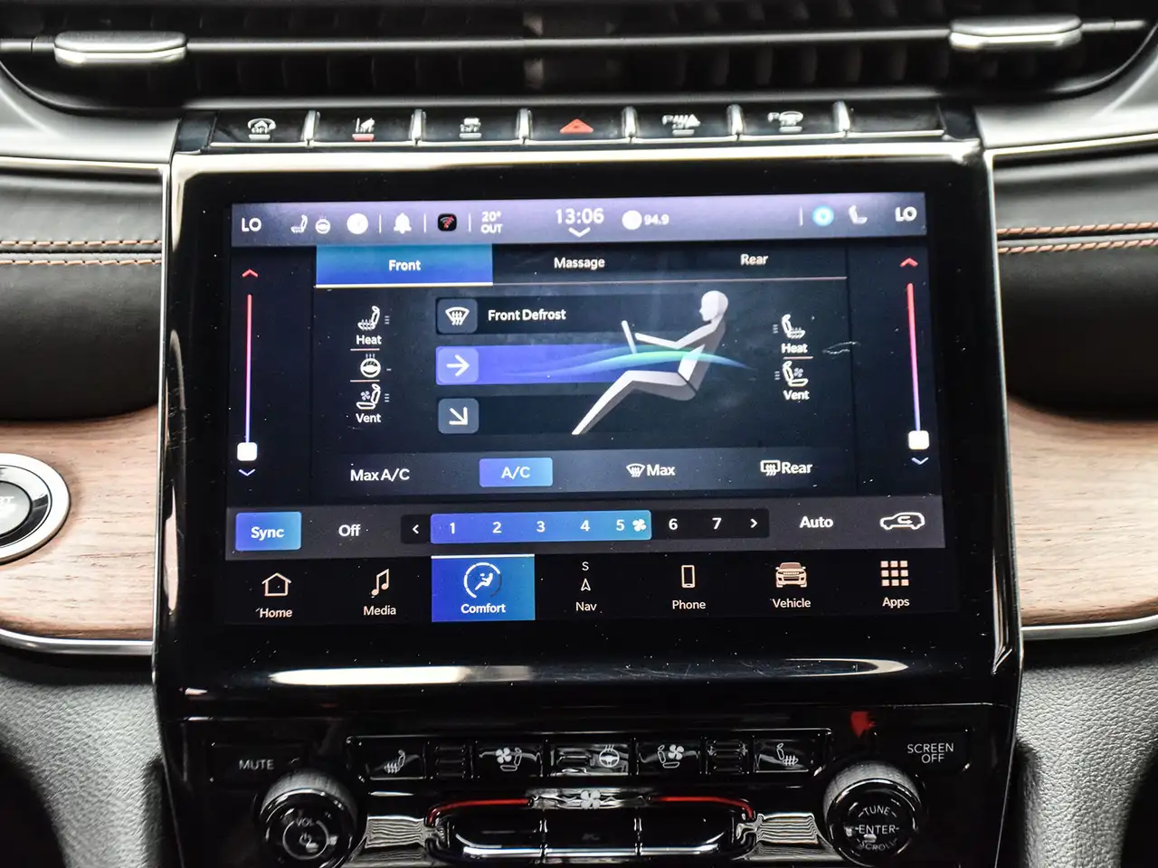 Jeep Grand Cherokee снимка Jeep Grand Cherokee