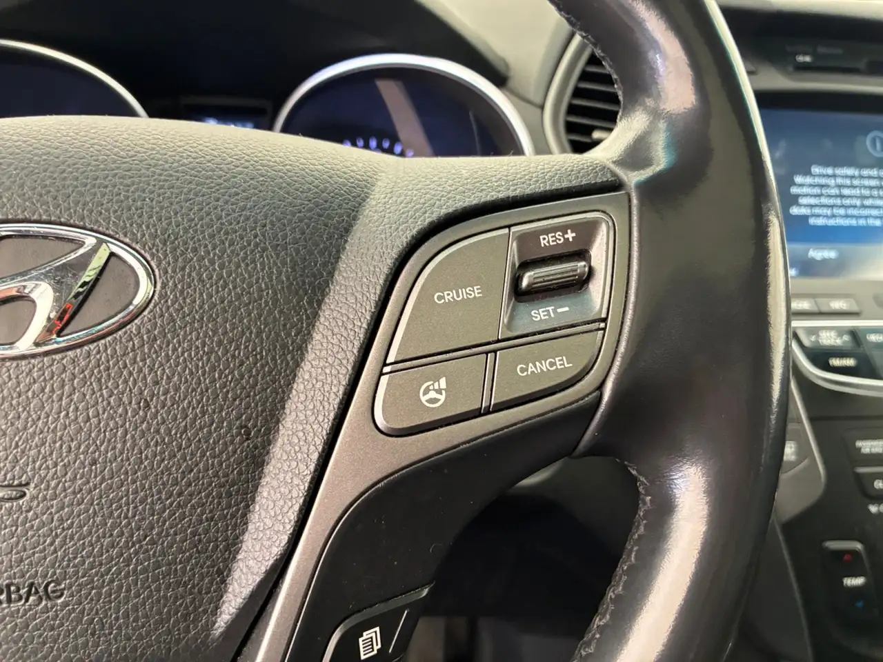 Hyundai SANTA FE снимка Hyundai SANTA FE