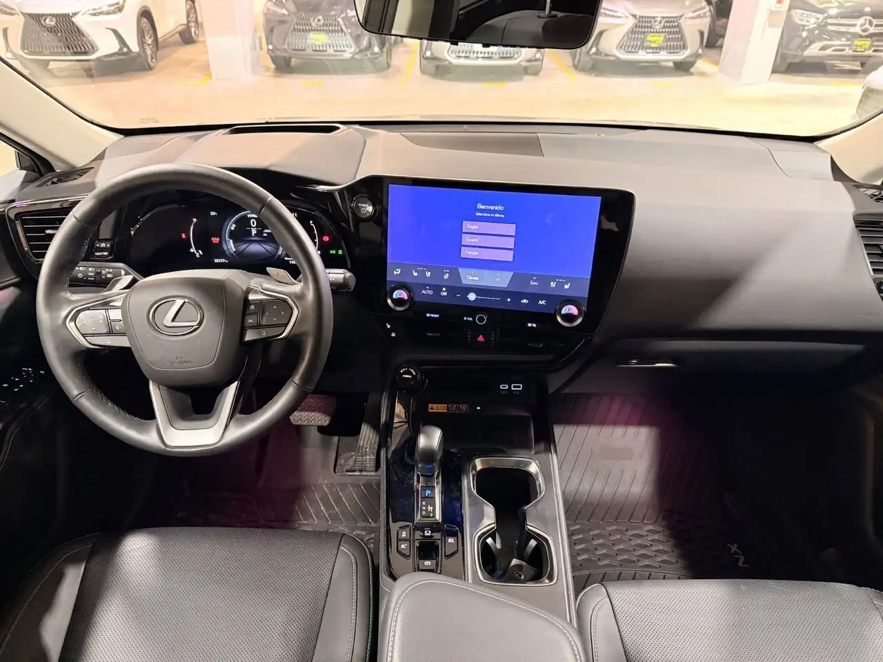 Lexus NX снимка Lexus NX