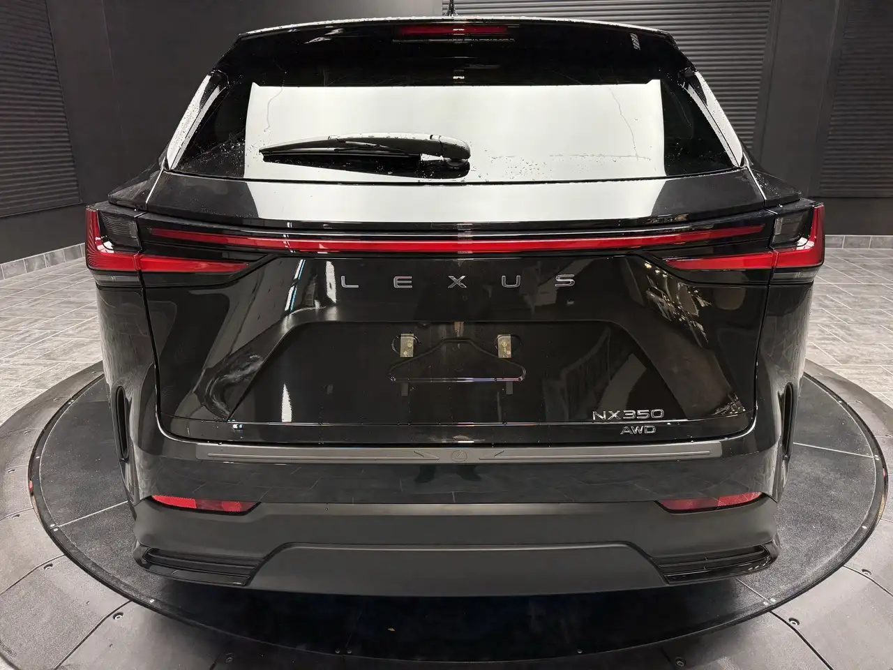 Lexus NX снимка Lexus NX
