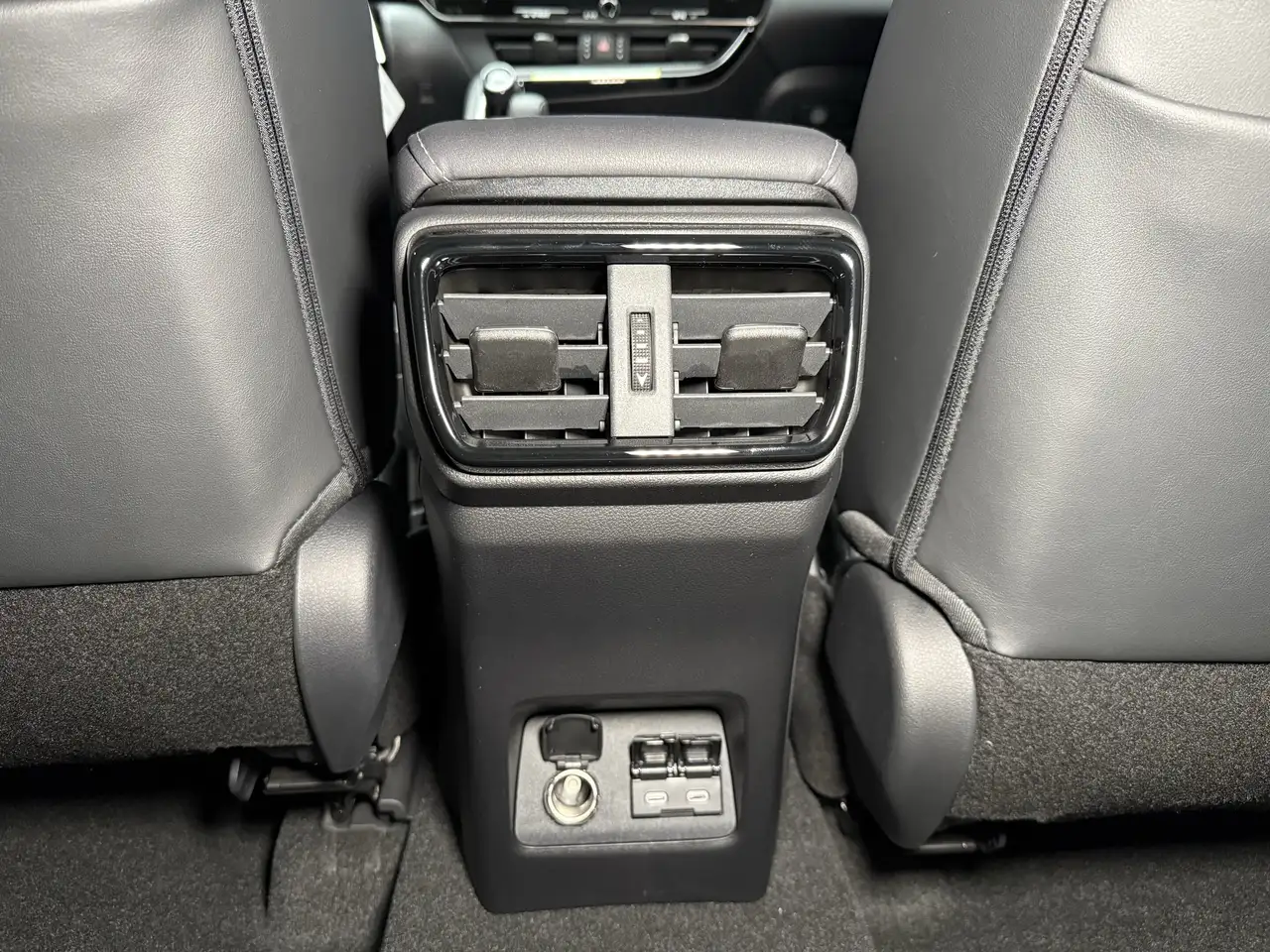 Lexus NX снимка Lexus NX
