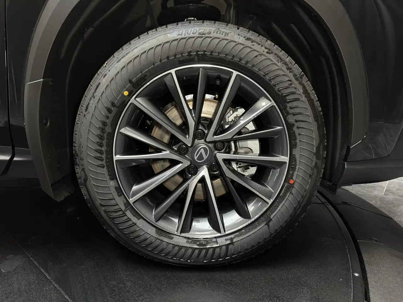 Lexus NX снимка Lexus NX
