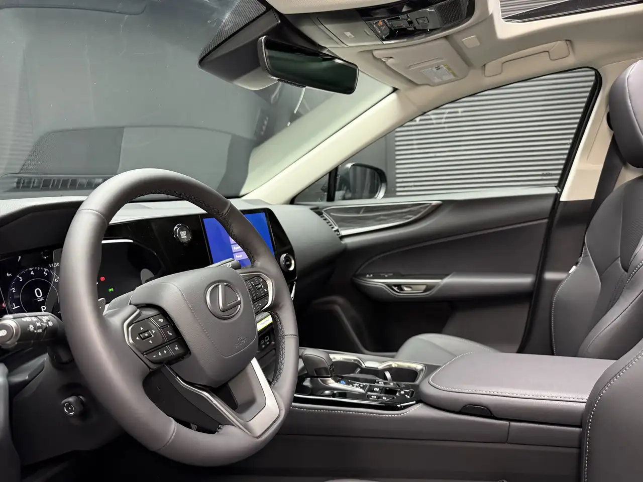 Lexus NX снимка Lexus NX