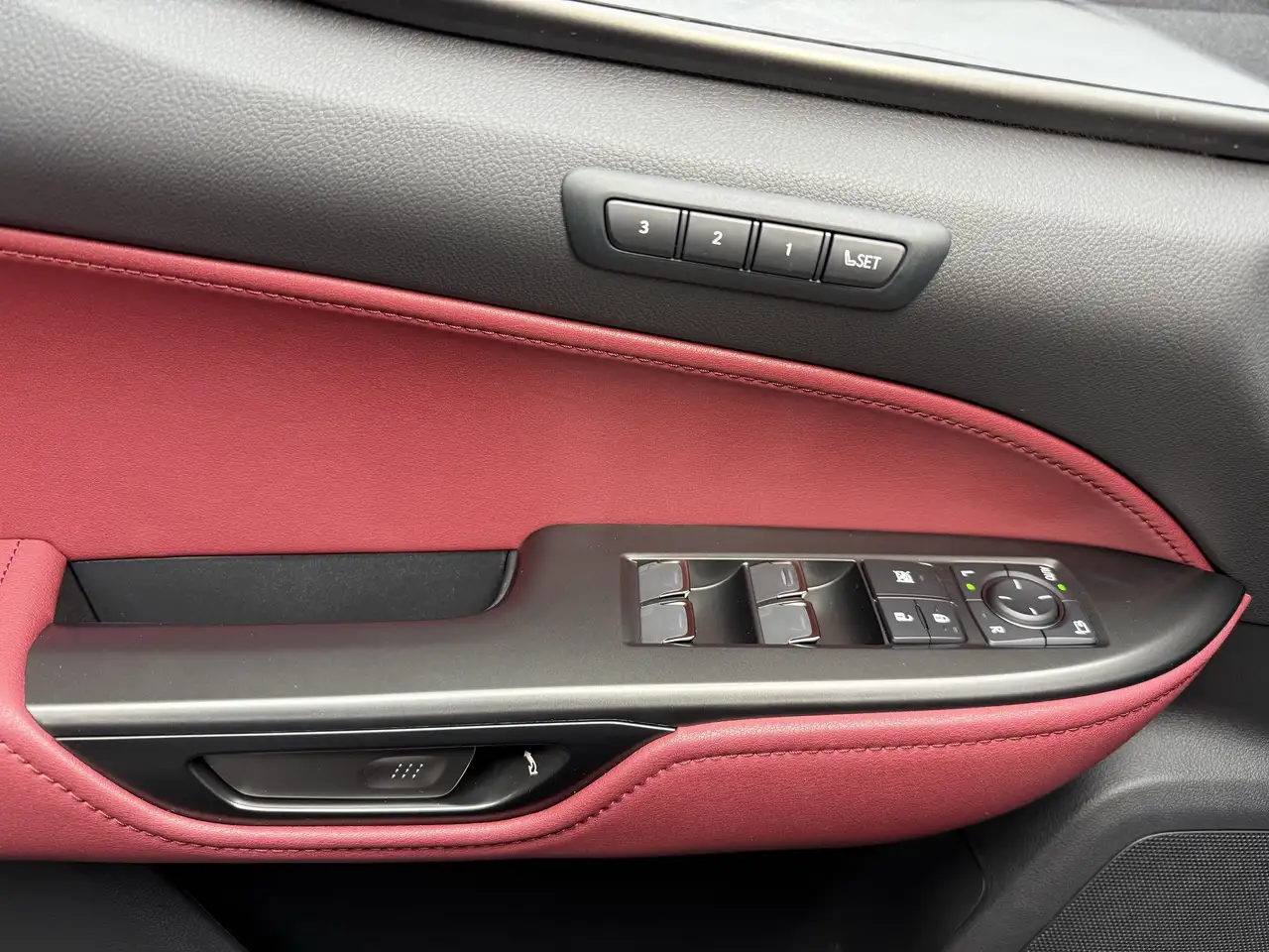 Lexus NX photo Lexus NX
