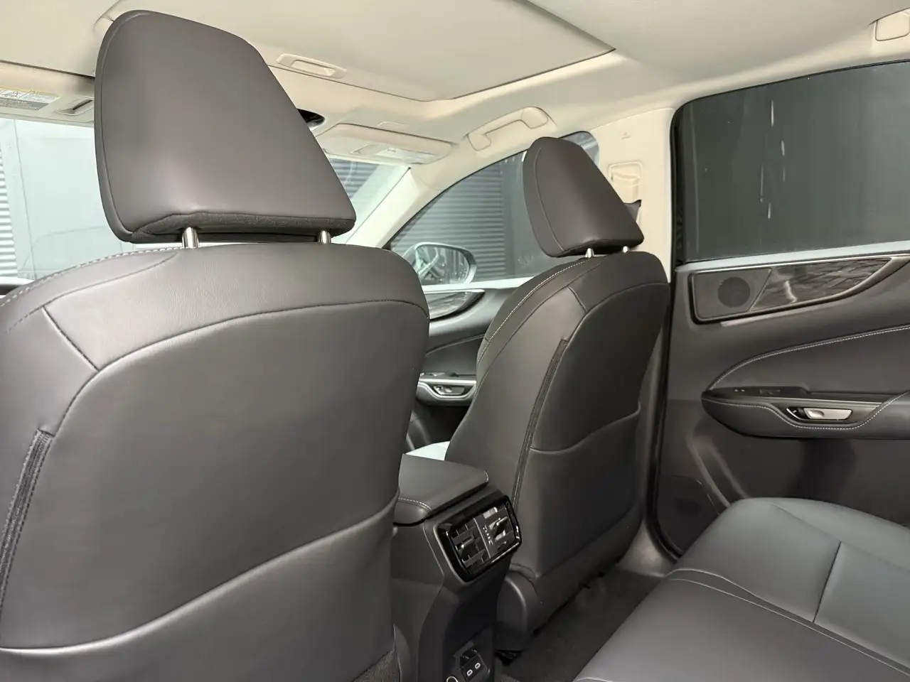 Lexus NX снимка Lexus NX