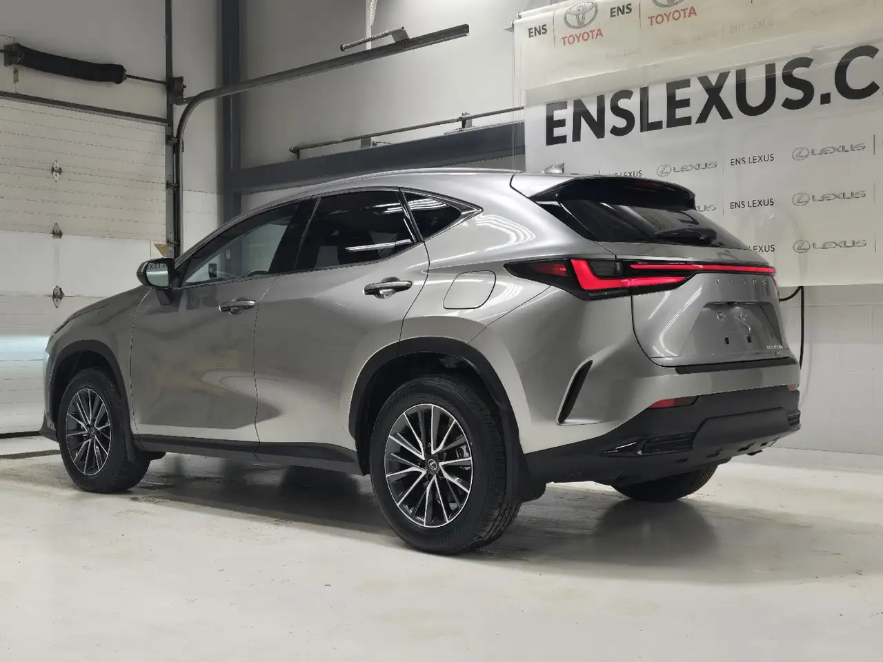 Lexus NX photo Lexus NX