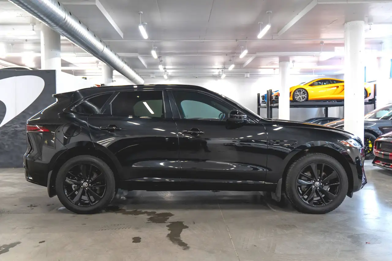Jaguar F-Pace photo Jaguar F-Pace