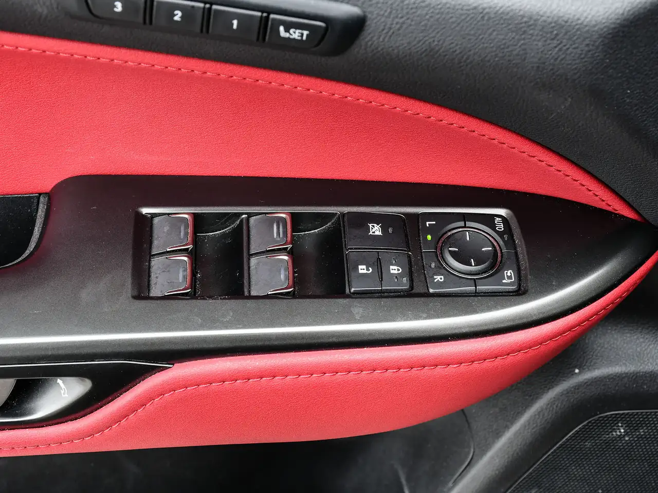 Lexus NX photo Lexus NX