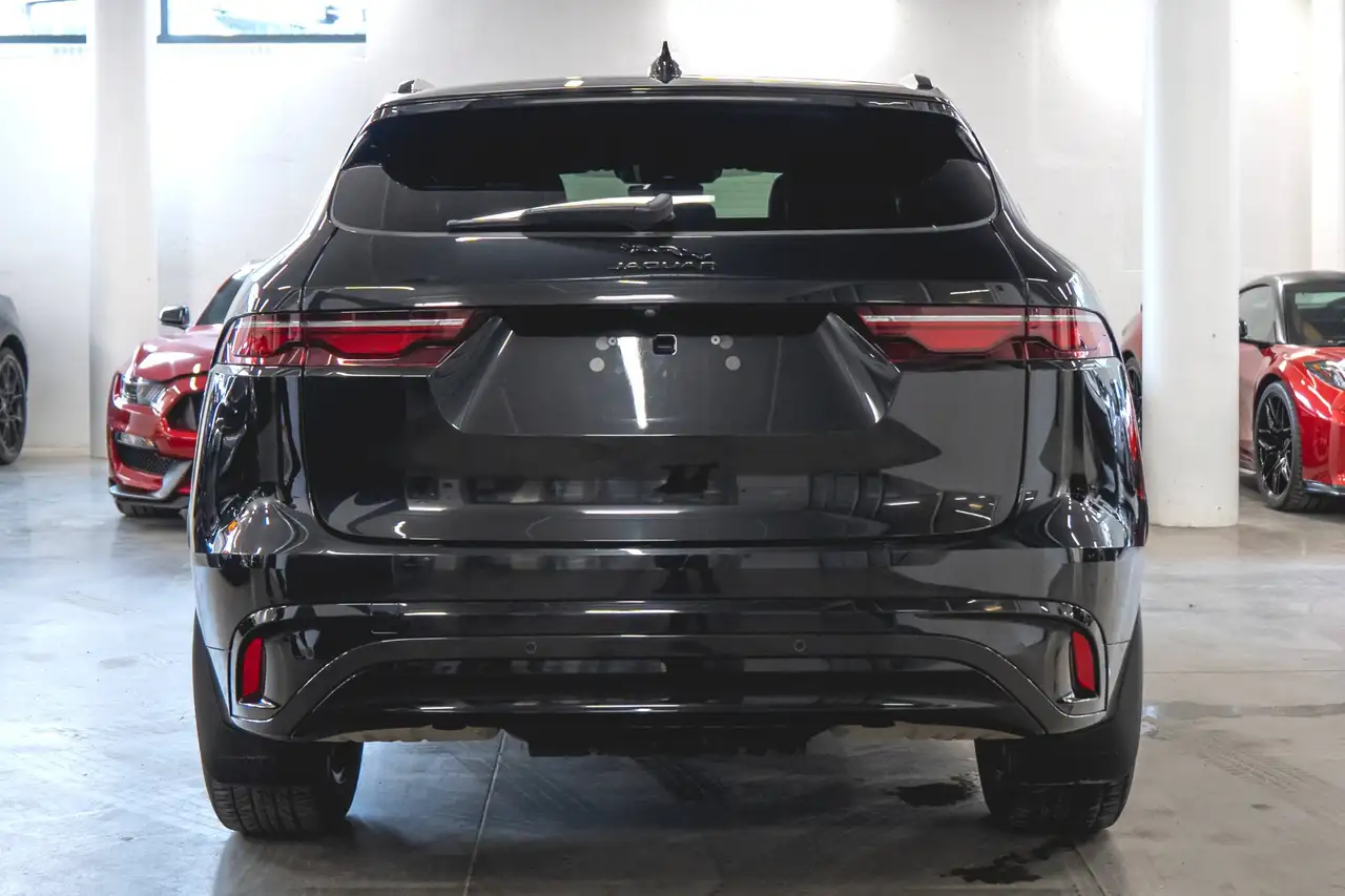 Jaguar F-Pace photo Jaguar F-Pace