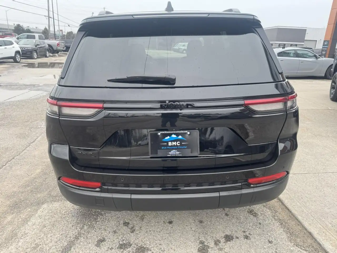 Jeep Grand Cherokee снимка Jeep Grand Cherokee
