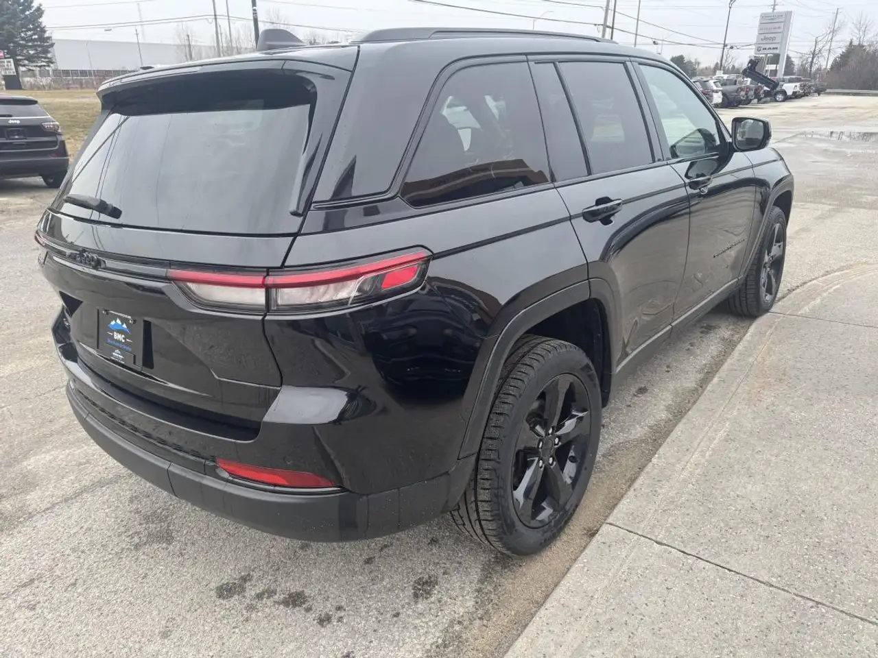 Jeep Grand Cherokee снимка Jeep Grand Cherokee